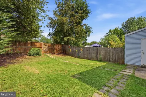 Exterior - 177 Stonegate Dr, Frederick, MD 21702 photo 6 of 7