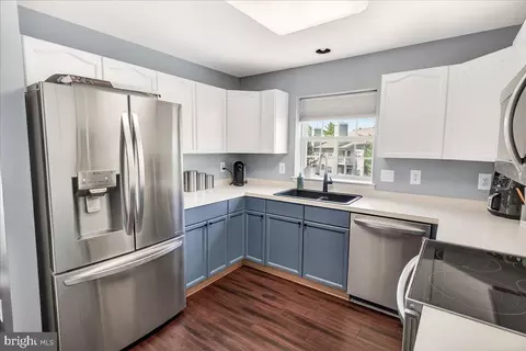 Kitchen - 593 Cawley Dr #3 3B, Frederick, MD 21703 photo 3 of 6