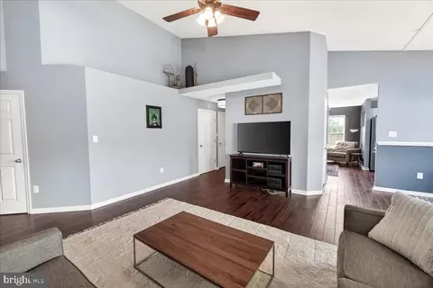Entry Way - 593 Cawley Dr #3 3B, Frederick, MD 21703 photo 3 of 12