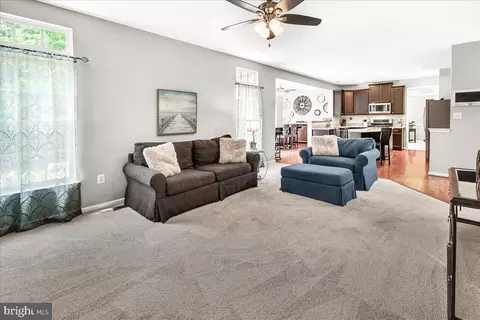 Living - 9060 Major Smith Ln, Frederick, MD 21704 photo 2 of 2
