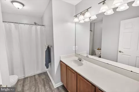 Bath - 9060 Major Smith Ln, Frederick, MD 21704 photo 4 of 4