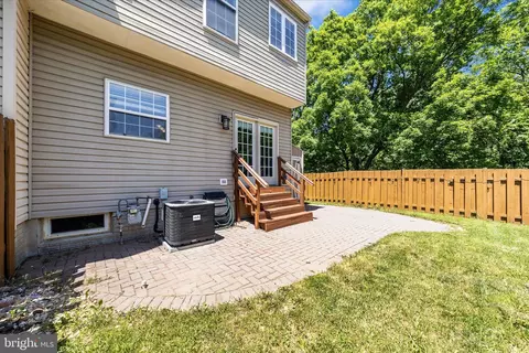 Exterior - 2039 Sumner Dr, Frederick, MD 21702 photo 8 of 11