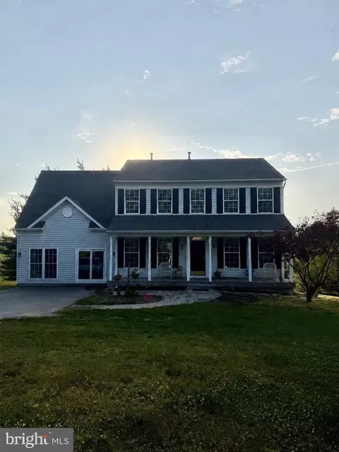 8840 Mapleville Rd, Mount Airy, MD 21771