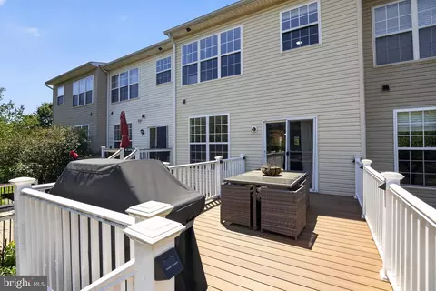 Exterior - 2595 Emerson Dr, Frederick, MD 21702 photo 4 of 4