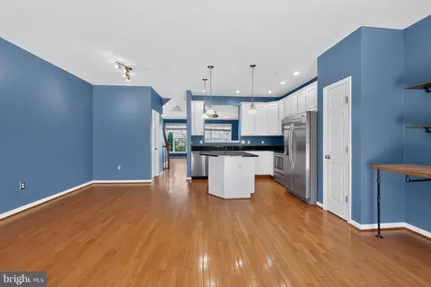 Living - 2595 Emerson Dr, Frederick, MD 21702 photo 4 of 10