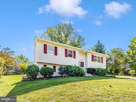 Exterior - 7291 Beechtree Ln, Middletown, MD 21769 photo 9 of 12