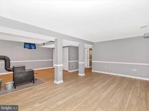 Living - 7291 Beechtree Ln, Middletown, MD 21769 photo 8 of 8
