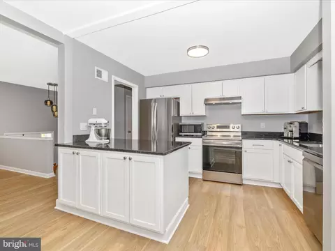 Kitchen - 7291 Beechtree Ln, Middletown, MD 21769 photo 1 of 7