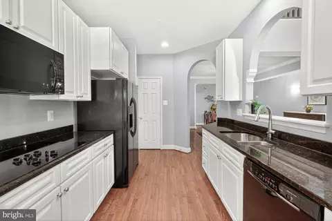 Entry Way - 2620 Monocacy Ford Rd, Frederick, MD 21701 photo 3 of 8