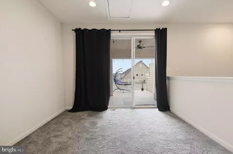 Entry Way - 1004 Lindley Rd, Frederick, MD 21701 photo 9 of 10