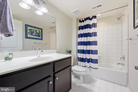 Bath - 1004 Lindley Rd, Frederick, MD 21701 photo 4 of 4