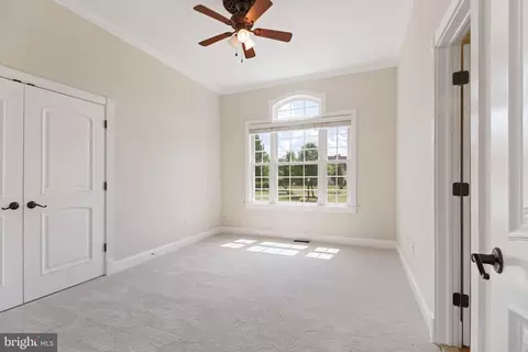 Bedroom - 7147 Linganore Rd, Frederick, MD 21701 photo 4 of 8