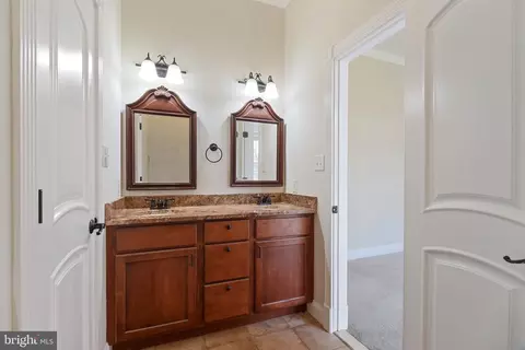 Entry Way - 7147 Linganore Rd, Frederick, MD 21701 photo 3 of 4