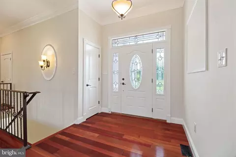Entry Way - 7147 Linganore Rd, Frederick, MD 21701 photo 4 of 4