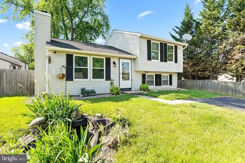 Exterior - 402 Cranberry Ct, Frederick, MD 21703 photo 4 of 6