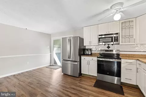 Kitchen - 402 Cranberry Ct, Frederick, MD 21703 photo 2 of 3