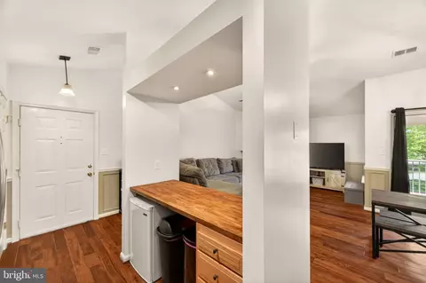 Entry Way - 2104 Whitehall Rd #2A, Frederick, MD 21702 photo 2 of 4