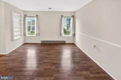 Living - 5790 Box Elder Ct, Frederick, MD 21703 photo 5 of 17