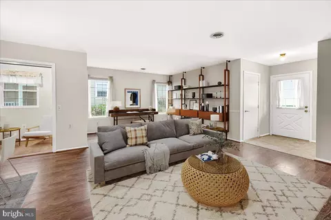 Living - 5790 Box Elder Ct, Frederick, MD 21703 photo 4 of 17