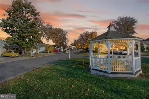View/Area - 5790 Box Elder Ct, Frederick, MD 21703 photo 6 of 7