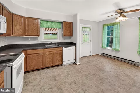 Kitchen - 5790 Box Elder Ct, Frederick, MD 21703 photo 1 of 5