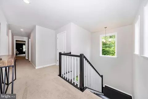 Entry Way - 700 Bond St, Frederick, MD 21701 photo 6 of 12
