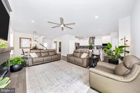 Living - 700 Bond St, Frederick, MD 21701 photo 2 of 2
