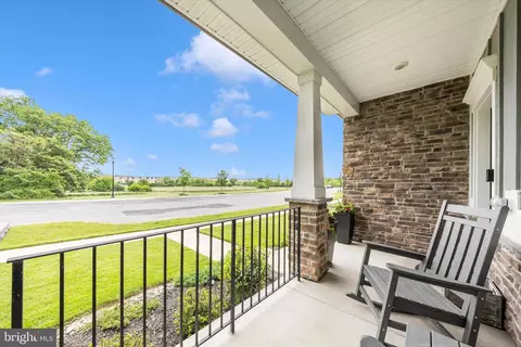 Exterior - 700 Bond St, Frederick, MD 21701 photo 5 of 7