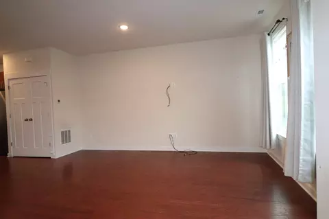 Living - 414 Waverley, Frederick, MD 21702 photo 3 of 4
