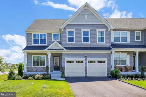 2820 Heartland Cir, Frederick, MD 21702