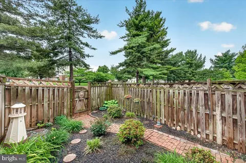 Exterior - 8241 Waterside Ct, Frederick, MD 21701 photo 7 of 12