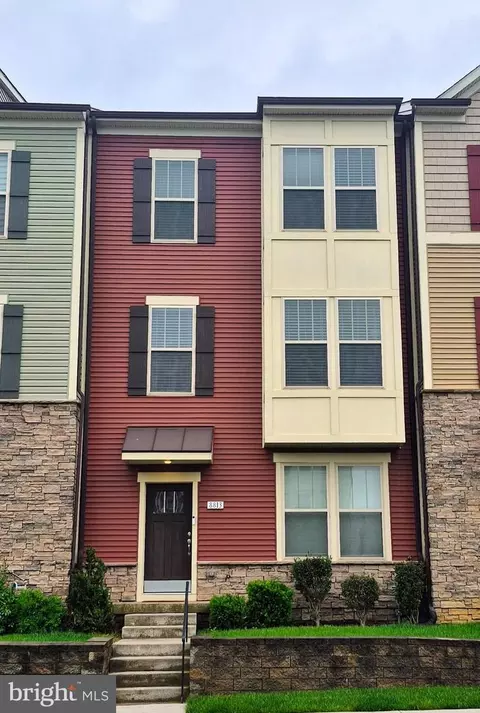 8813 Shady Pines Dr, Frederick, MD 21704