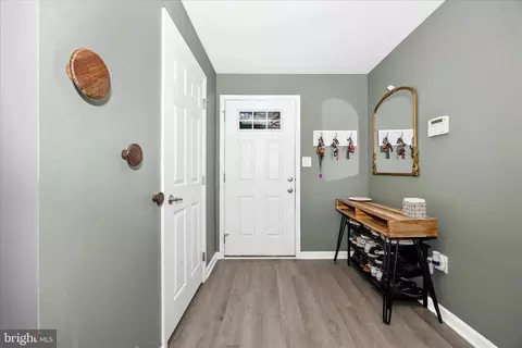 Entry Way - 2047 Spring Run Cir, Frederick, MD 21702 photo 1 of 7