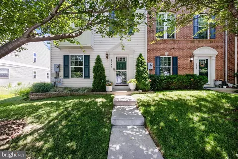 2047 Spring Run Cir, Frederick, MD 21702