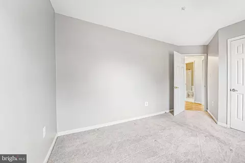 Bedroom - 2422 Rippling Brook Rd, Frederick, MD 21701 photo 4 of 6