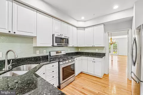 Kitchen - 2422 Rippling Brook Rd, Frederick, MD 21701 photo 2 of 4