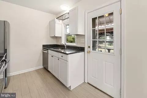 Kitchen - 607 Grant Pl, Frederick, MD 21702 photo 2 of 3