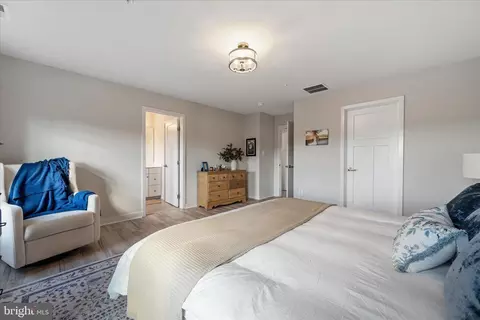 Bedroom - 4798 Hiteshow Dr, Frederick, MD 21703 photo 3 of 7