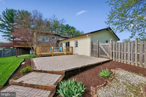 Exterior - 7993 Pleasant Ct, Frederick, MD 21701 photo 19 of 26