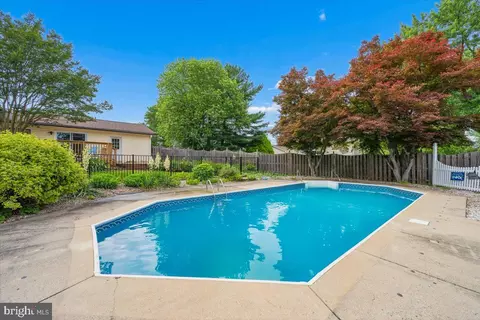 Exterior - 7993 Pleasant Ct, Frederick, MD 21701 photo 10 of 26