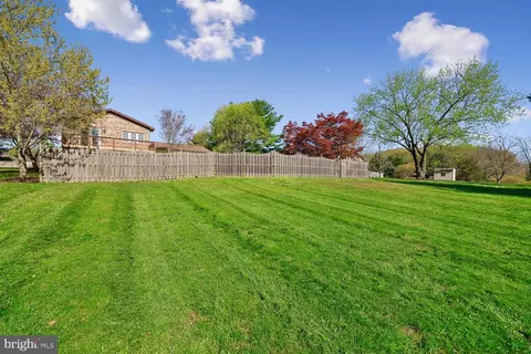 Exterior - 7993 Pleasant Ct, Frederick, MD 21701 photo 21 of 26