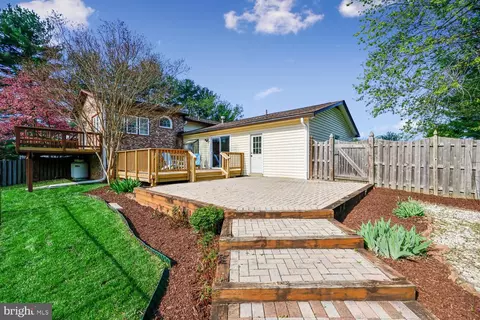 Exterior - 7993 Pleasant Ct, Frederick, MD 21701 photo 16 of 26