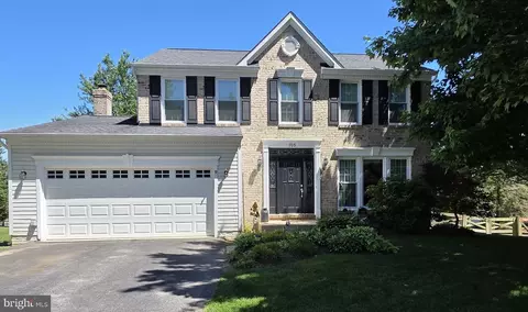 703 Poplar Grove Dr, Mount Airy, MD 21771