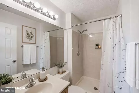Bath - 6380 New Haven Ct, Frederick, MD 21703 photo 1 of 3