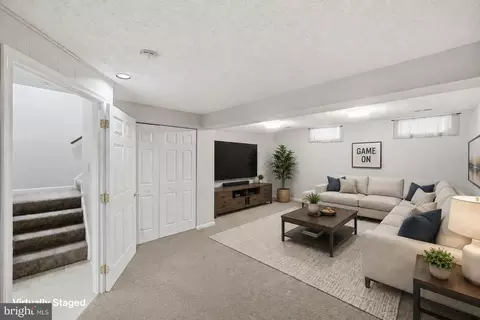 Living - 6380 New Haven Ct, Frederick, MD 21703 photo 2 of 3