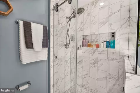 Bath - 701 Angelwing Ln, Frederick, MD 21703 photo 1 of 4