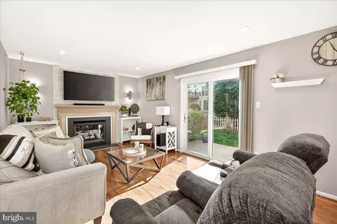 Living - 701 Angelwing Ln, Frederick, MD 21703 photo 3 of 3