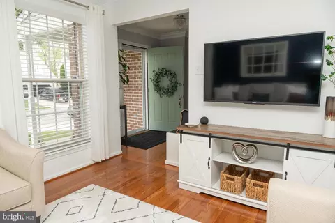 Entry Way - 701 Angelwing Ln, Frederick, MD 21703 photo 2 of 7