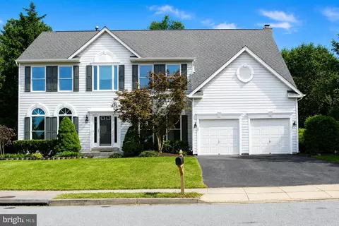 9009 Shadybrook Dr, Frederick, MD 21701