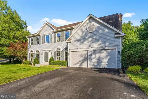 9009 Shadybrook Dr, Frederick, MD 21701